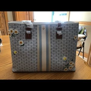 Tory Burch BNWT Ivory Gemini Link Canvas Appliqué Tory Tote